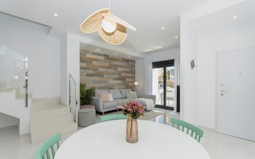 Villa – San Miguel-Ref:40402