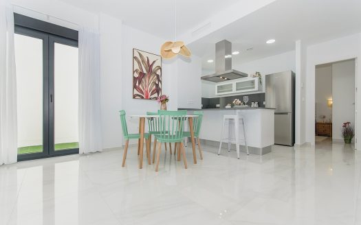 Villa – San Miguel-Ref:40402