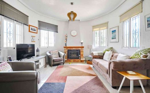 Villa – Pinar de Campoverde – Ref:40774