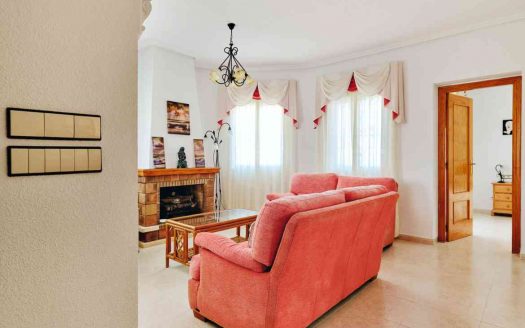 Villa – Pinar de Campoverde – Ref:40675