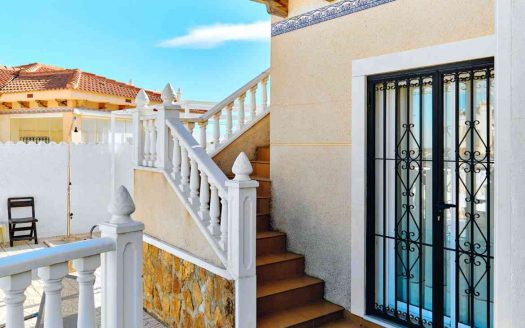 Villa – Pinar de Campoverde – Ref:40675