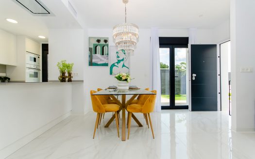 Villa – San Miguel-Ref:40402