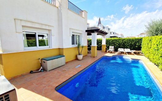 Villa – Roldan – Ref:60334