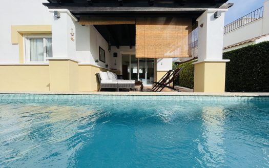 Villa – Roldan – Ref:42903