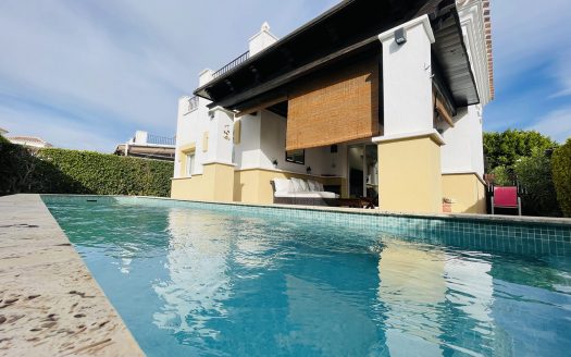 Villa – Roldan – Ref:42903