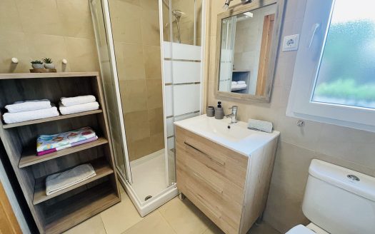 Villa – Roldan – Ref:42903