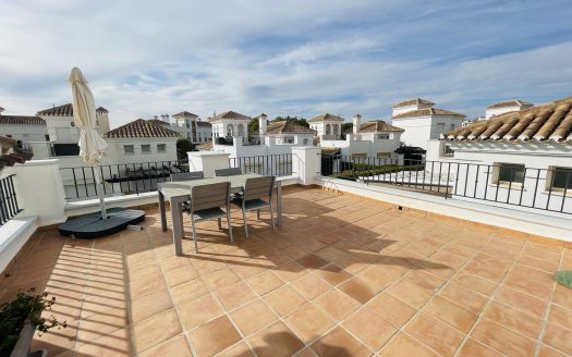 Villa – Roldan – Ref:42903