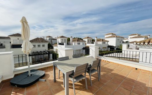 Villa – Roldan – Ref:42903