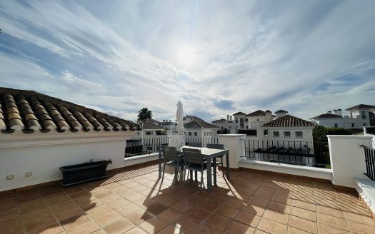 Villa – Roldan – Ref:42903