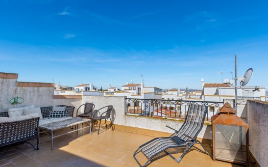 Villa – Los Altos – Ref:64344