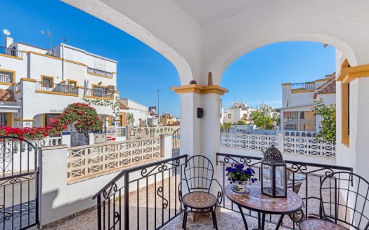 Villa – Los Altos – Ref:64344