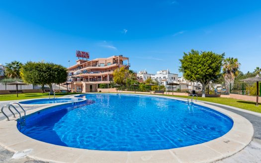 Villa – Los Altos – Ref:64344