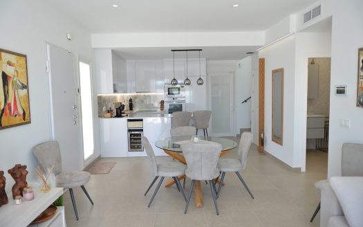 Villa – Pilar de la Horadada – Ref:66476