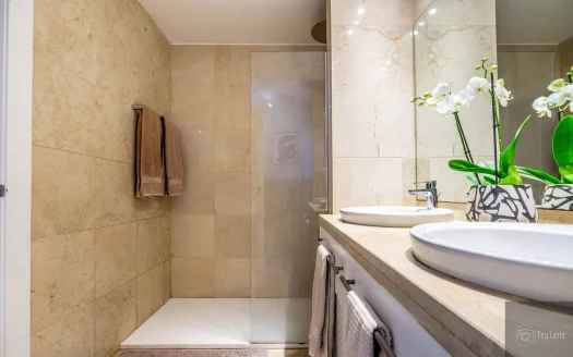 Villa – Baños y mendigo – Ref:69537