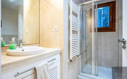 Villa – Baños y mendigo – Ref:69537