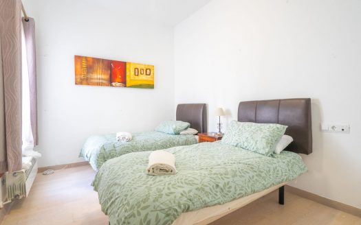 Villa – Baños y mendigo – Ref:69564