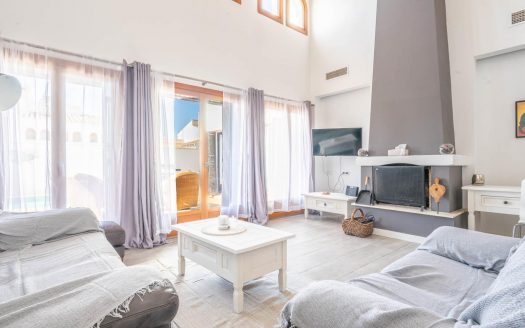 Villa – Baños y mendigo – Ref:69564