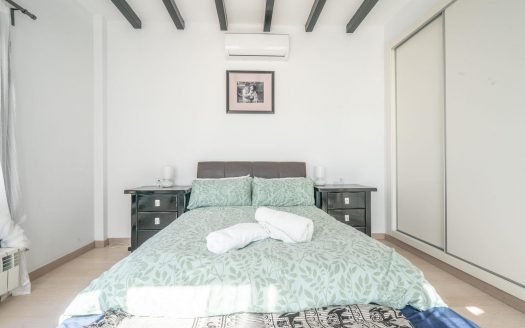 Villa – Baños y mendigo – Ref:69564