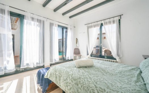 Villa – Baños y mendigo – Ref:69564