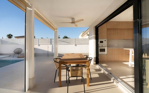 Villa – Torrevieja – Ref:72634