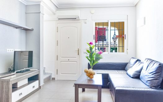 Maison – Villamartin – Ref:73629