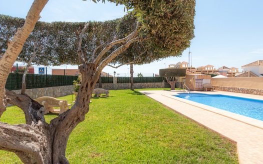 Maison – Villamartin – Ref:73629