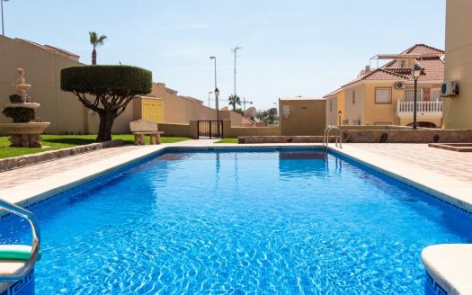 Maison – Villamartin – Ref:73629