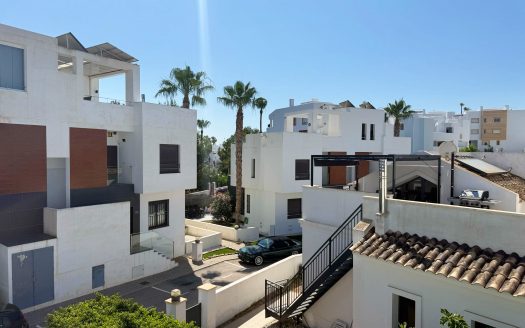 Villa – Villamartin – Ref:75139