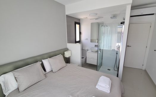 Penthouse – Mil Palmeras – Ref:76541