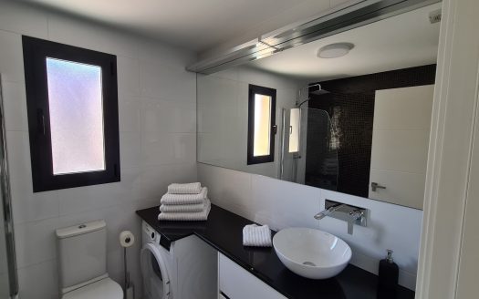 Penthouse – Mil Palmeras – Ref:76541