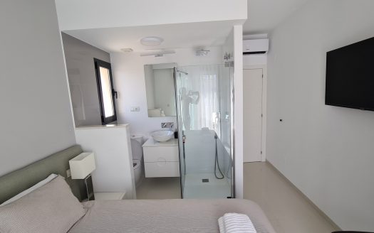 Penthouse – Mil Palmeras – Ref:76541