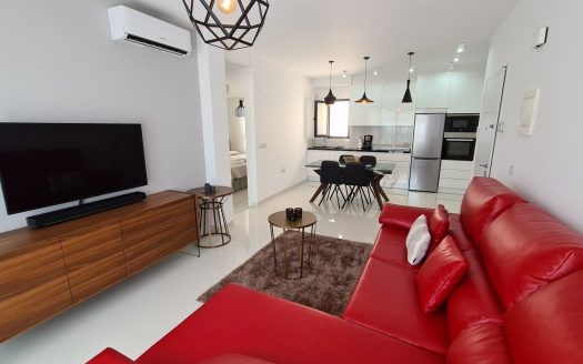 Penthouse – Mil Palmeras – Ref:76541