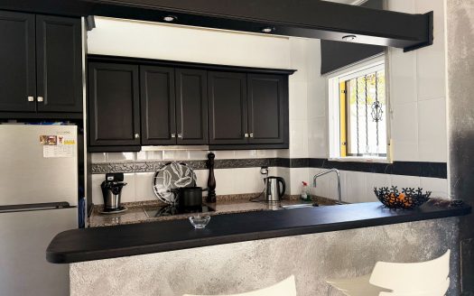 Villa – Villamartin – Ref:76001