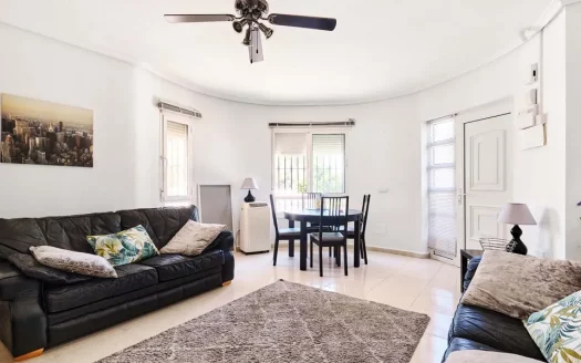 Villa – Pinar de Campoverde – Ref:76050