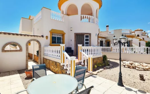 Villa – Pinar de Campoverde – Ref:76050