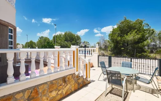 Villa – Pinar de Campoverde – Ref:76050