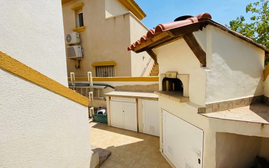 Villa – Roldan – Ref:76854