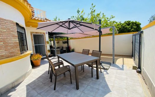 Villa – Roldan – Ref:76854