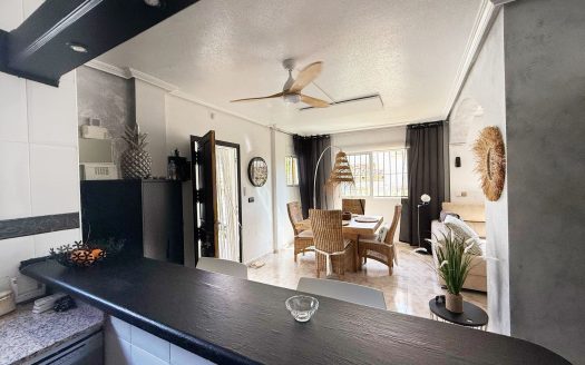 Villa – Villamartin – Ref:76001