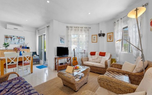 Villa – Ciudad Quesada – Ref:76345