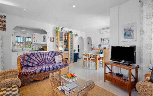 Villa – Ciudad Quesada – Ref:76345