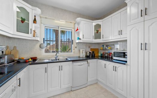 Villa – Ciudad Quesada – Ref:76345