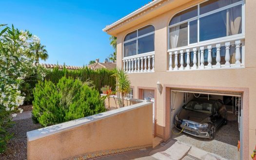 Villa – Ciudad Quesada – Ref:76345