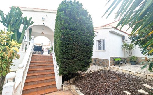 Villa – Rojales – Ref:77223