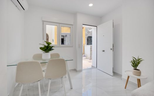 Maison – La Florida – Ref:77928