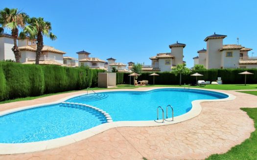 Villa – La Zenia – Ref:77637