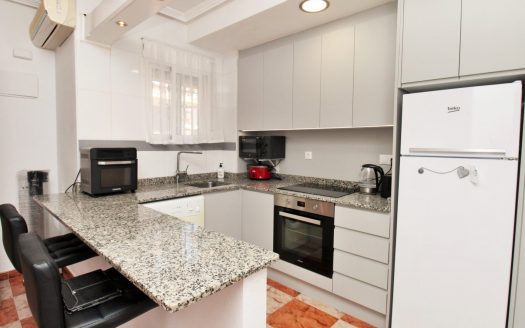 Villa – La Zenia – Ref:77637