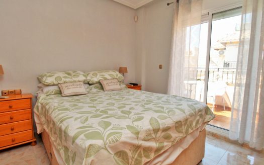 Villa – La Zenia – Ref:77637