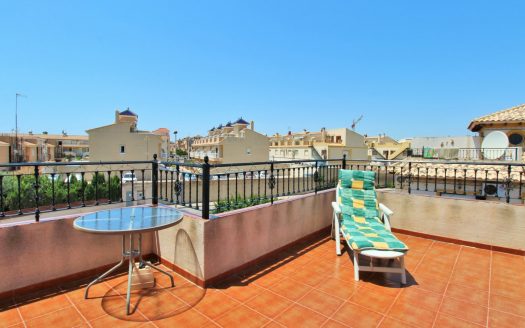 Villa – La Zenia – Ref:77637