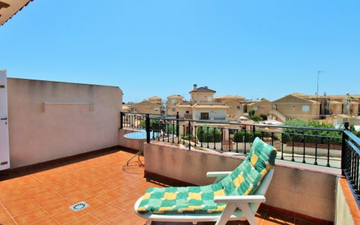 Villa – La Zenia – Ref:77637